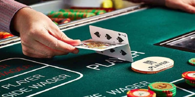 Tìm hiểu về game bài nổi tiếng baccarat